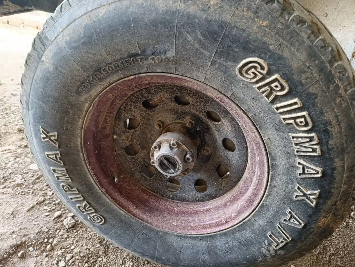 جیپ صحرا با چهار تا رینگ لاستیک|خودرو کلاسیک|اسلام‌شهر, شهرک قائمیه|دیوار