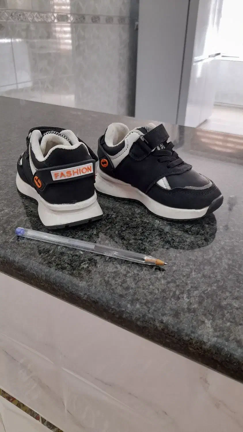 کفش بچه|کفش و لباس بچه|کرمانشاه, |دیوار