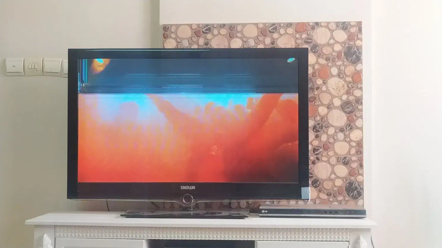 تلویزیون اسنوا 42 نیازمند تعمیر|تلویزیون و پروژکتور|احمدآبادمستوفی, |دیوار