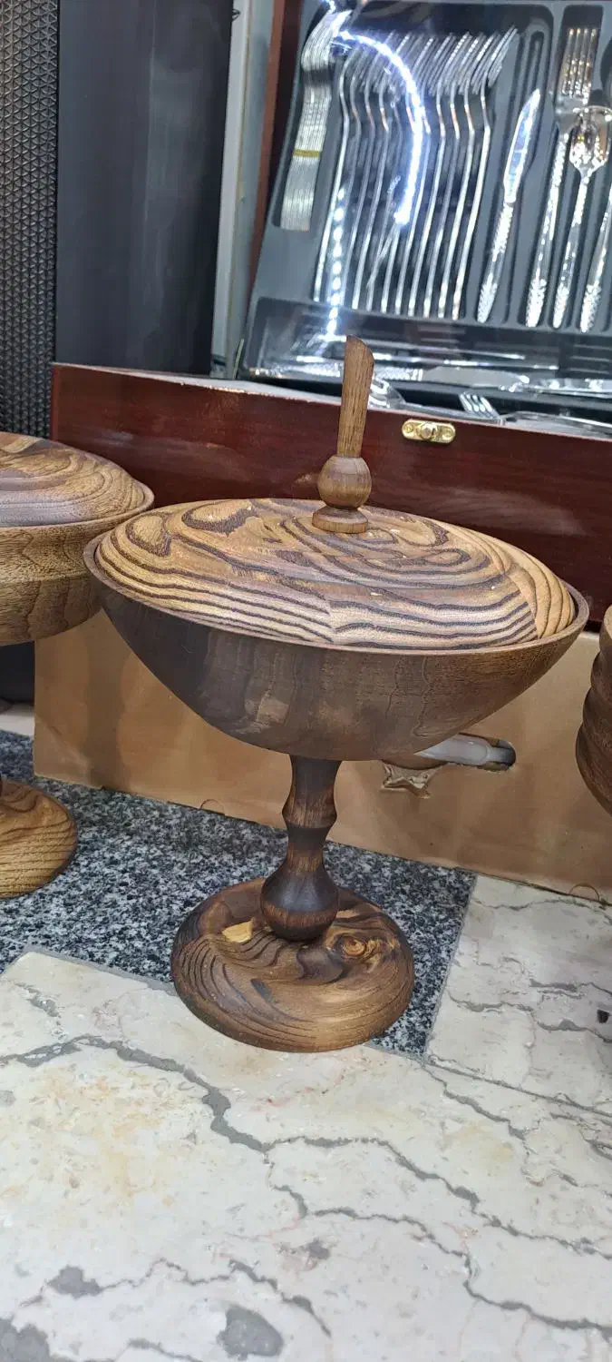 تولیدی سرویس چوبی خانه و اشپزخانه با چوب گردو|صنایع دستی و سایر لوازم تزئینی|اردبیل, |دیوار