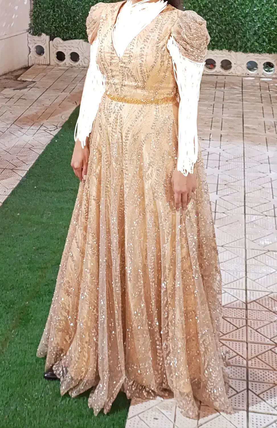 لباس مجلسی|لباس|سبزوار, قصبه شرقی|دیوار