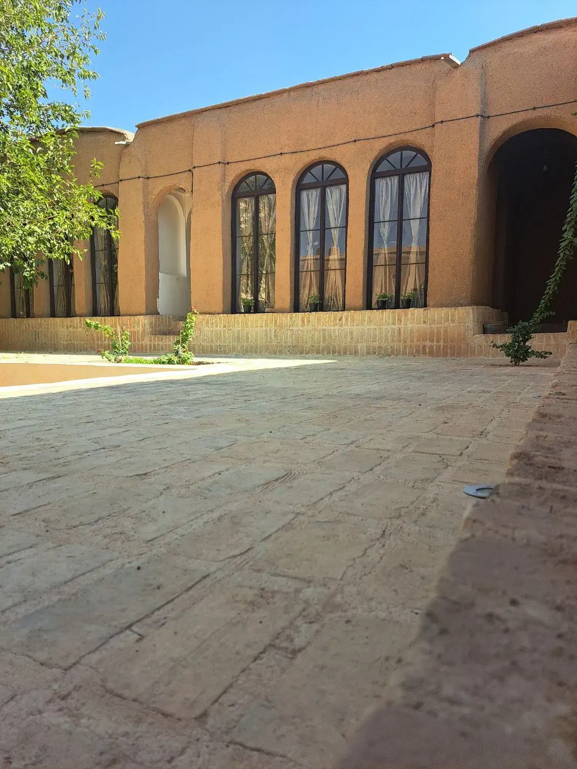 بومگردی بی بی جون|اجارهٔ کوتاهمدت آپارتمان و سوئیت|آباده, |دیوار