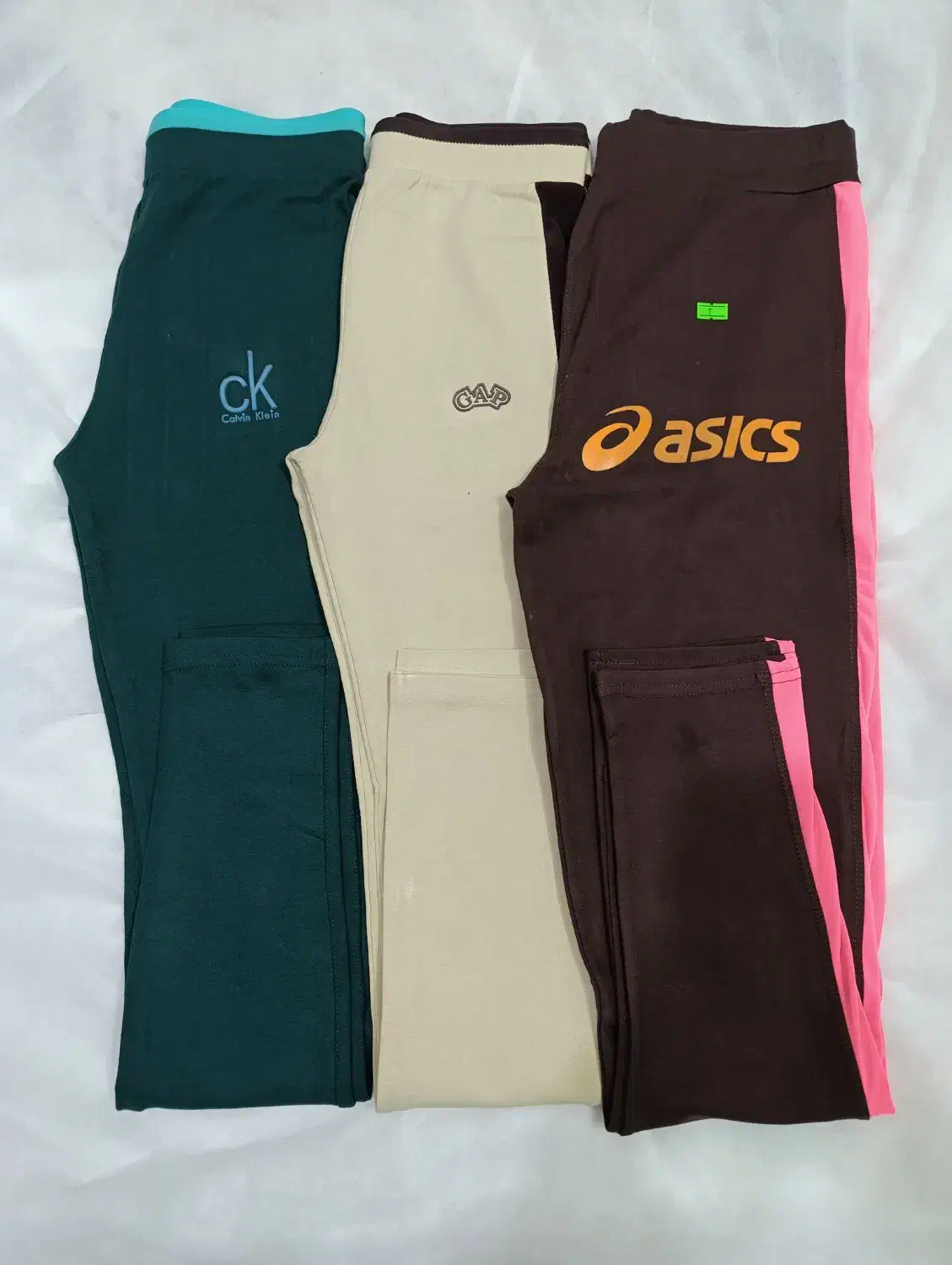 شلوار مخمل|لباس|کاشان, میدانگاه آقا|دیوار