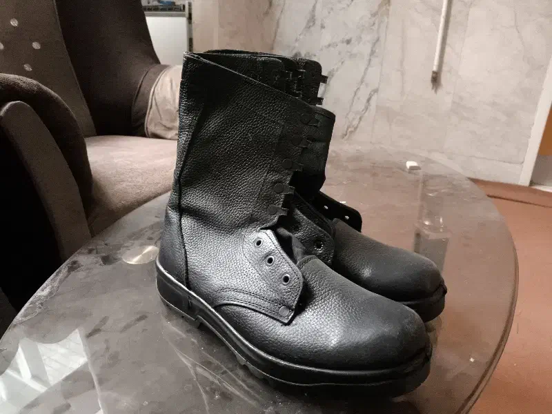 پوتین سربازی|کیف، کفش، کمربند|لنجان, |دیوار