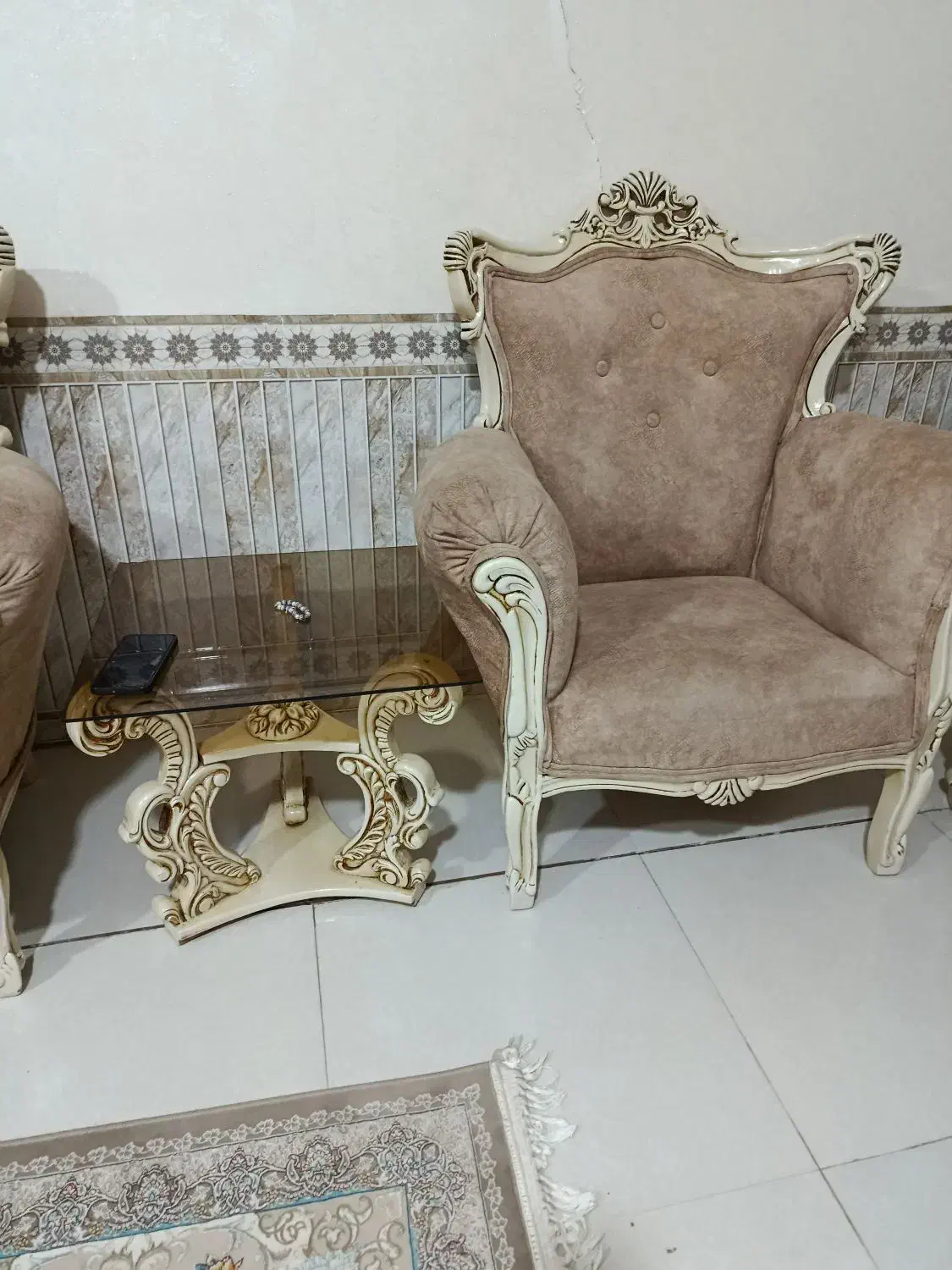 مبل نه نفره سلطنتی|مبلمان خانگی و میز عسلی|شاهین دژ, |دیوار