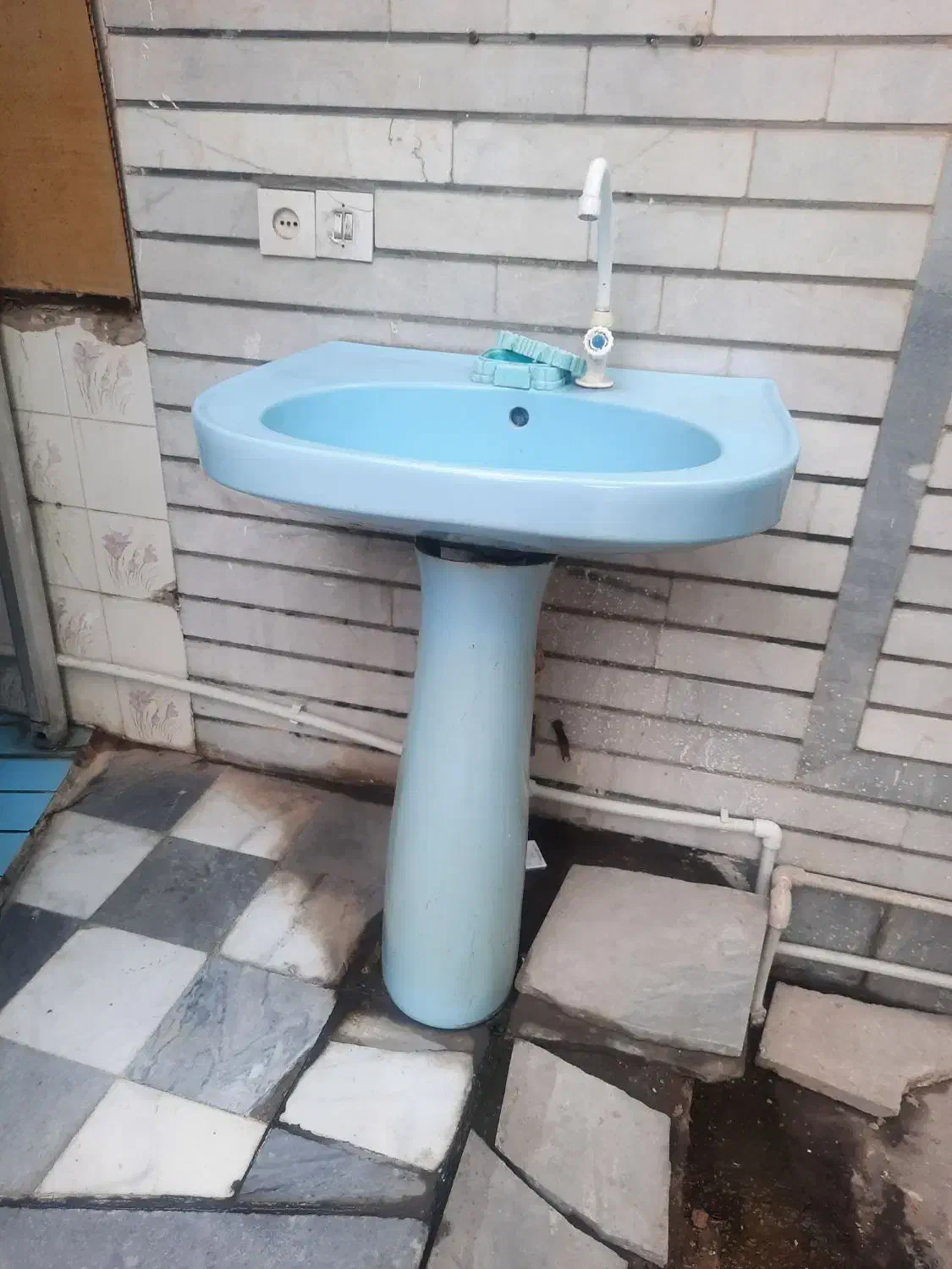 پنکه|پنکه و تصفیه‌کنندهٔ هوا|اهواز, زیتون کارمندی|دیوار