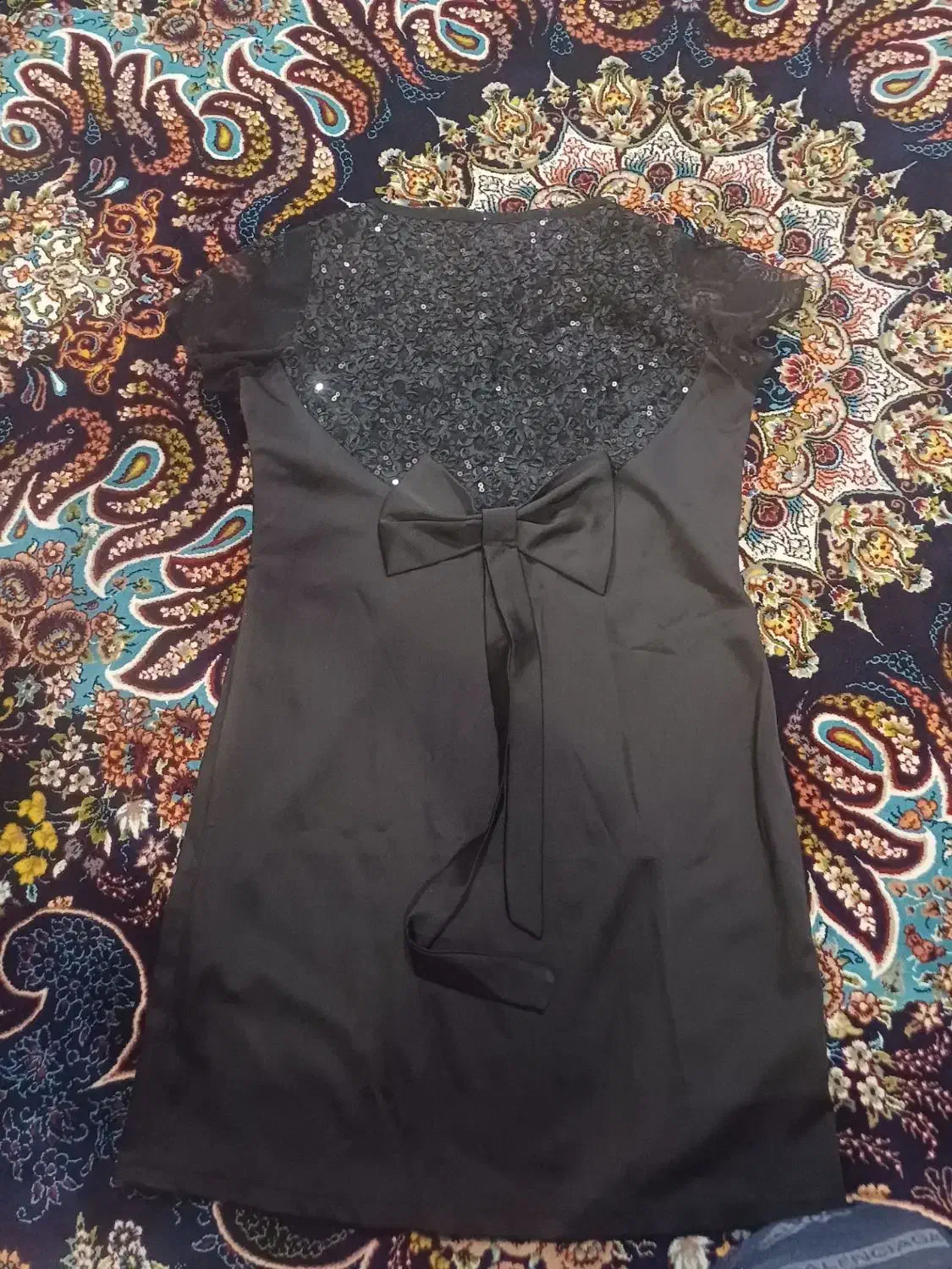 چند تکه لباس دخترانه|لباس|ساوه, |دیوار