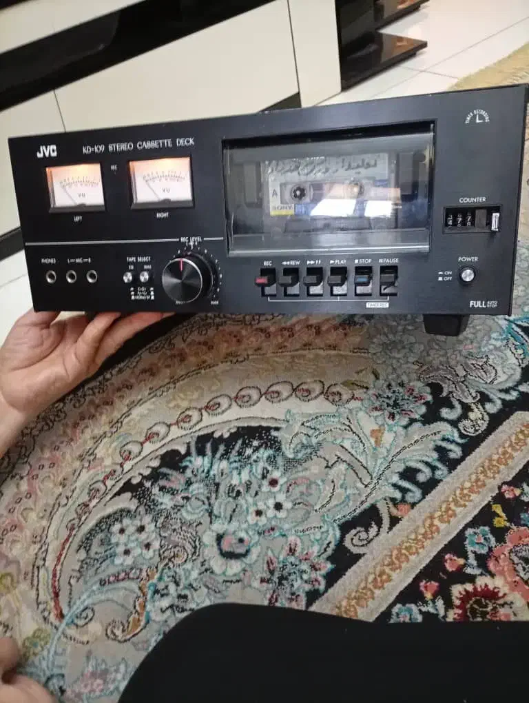 دستگاه ظبط صدا درحد نو اصلا کارنکرده|سیستم صوتی خانگی|تهران, جمالزاده|دیوار