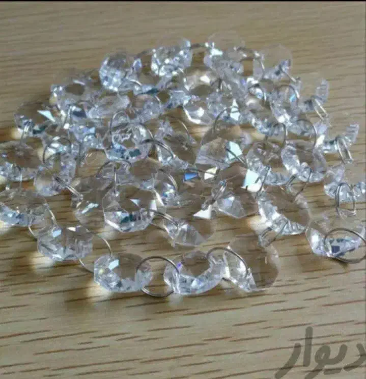 ۱۰۰۰ عدد آویز کریستالی شامپاینی  و گوی و  ریسه|لوستر و چراغ آویز|تهران, تهرانسر شرقی|دیوار