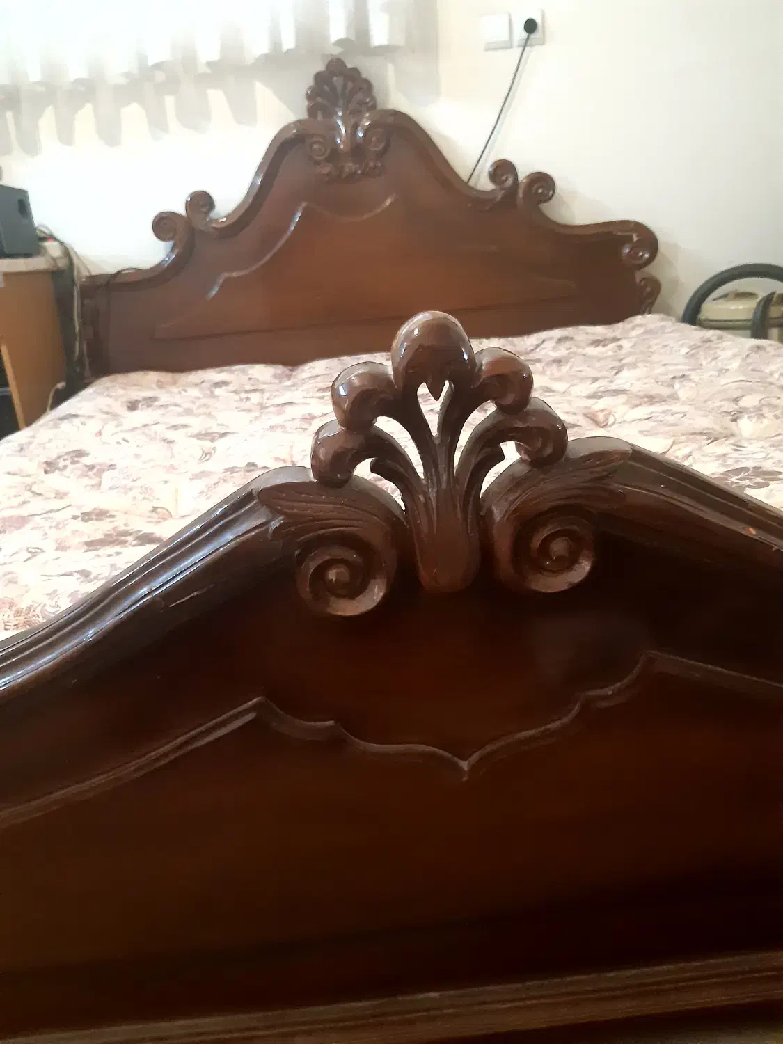 تختخواب دونفره|تخت و سرویس خواب|شاهینشهر, شهرک گلدیس|دیوار