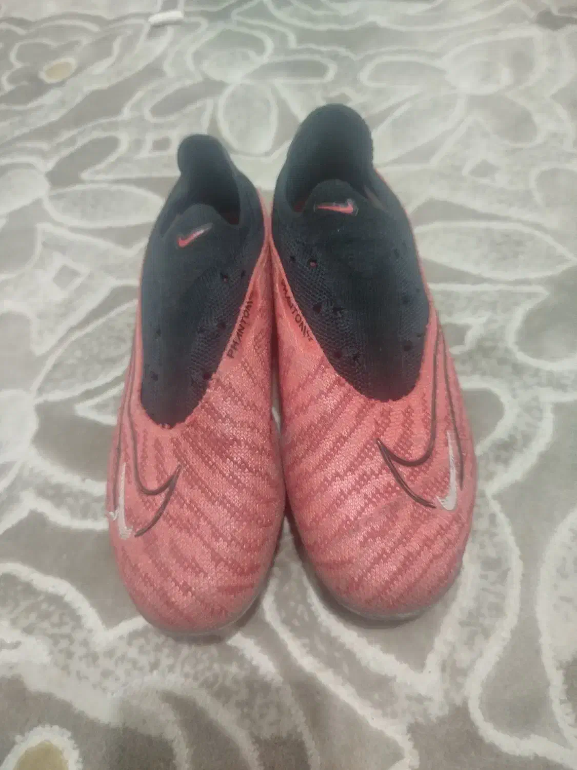 فروش کتونی|کیف، کفش، کمربند|اندیشه, اندیشه فاز ۳|دیوار