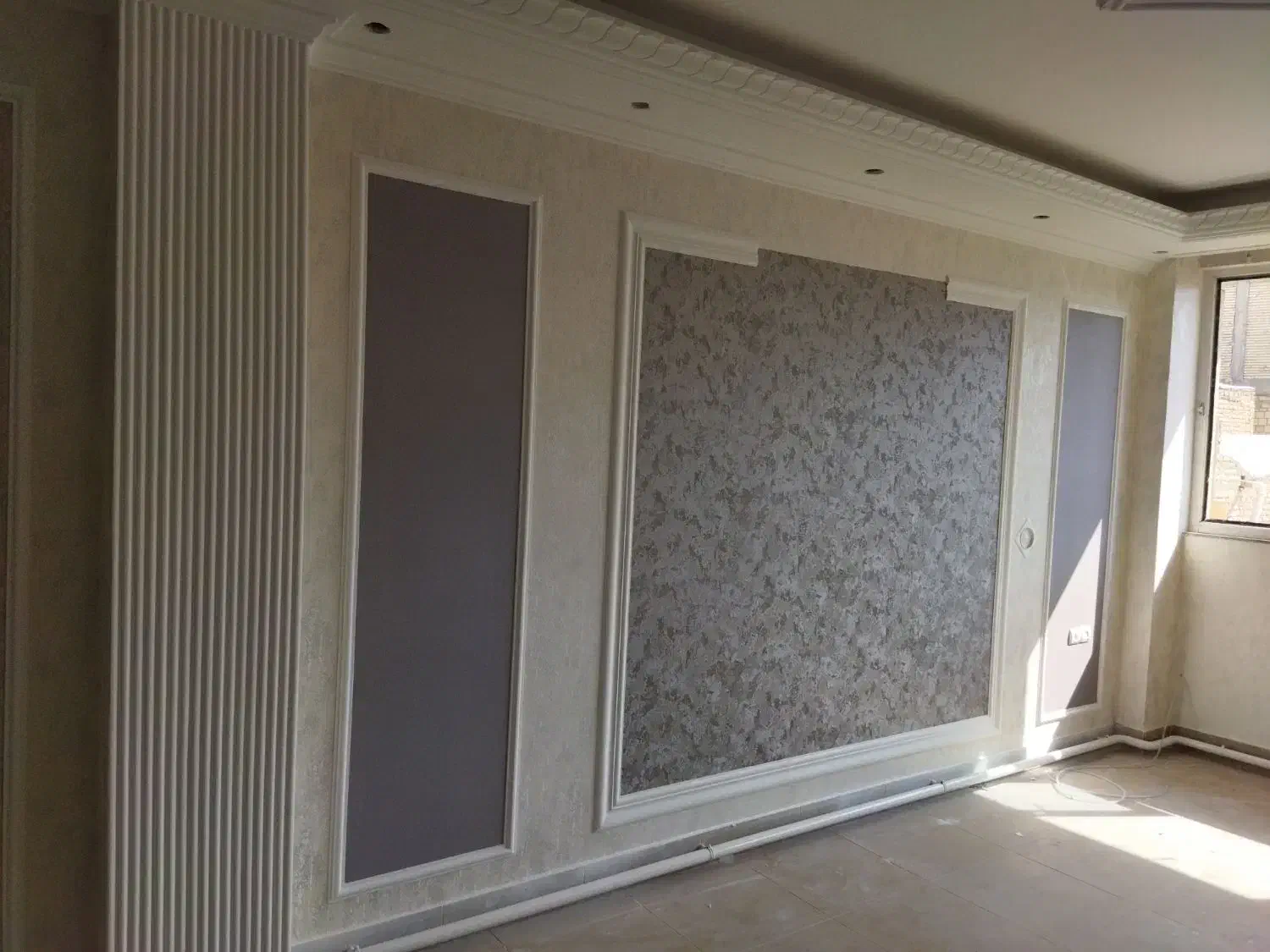 استخدام شاگرد برای نصب کاغذ دیواری و پوستر و آموزش|استخدام معماری، عمران و ساختمانی|میاندوآب, |دیوار