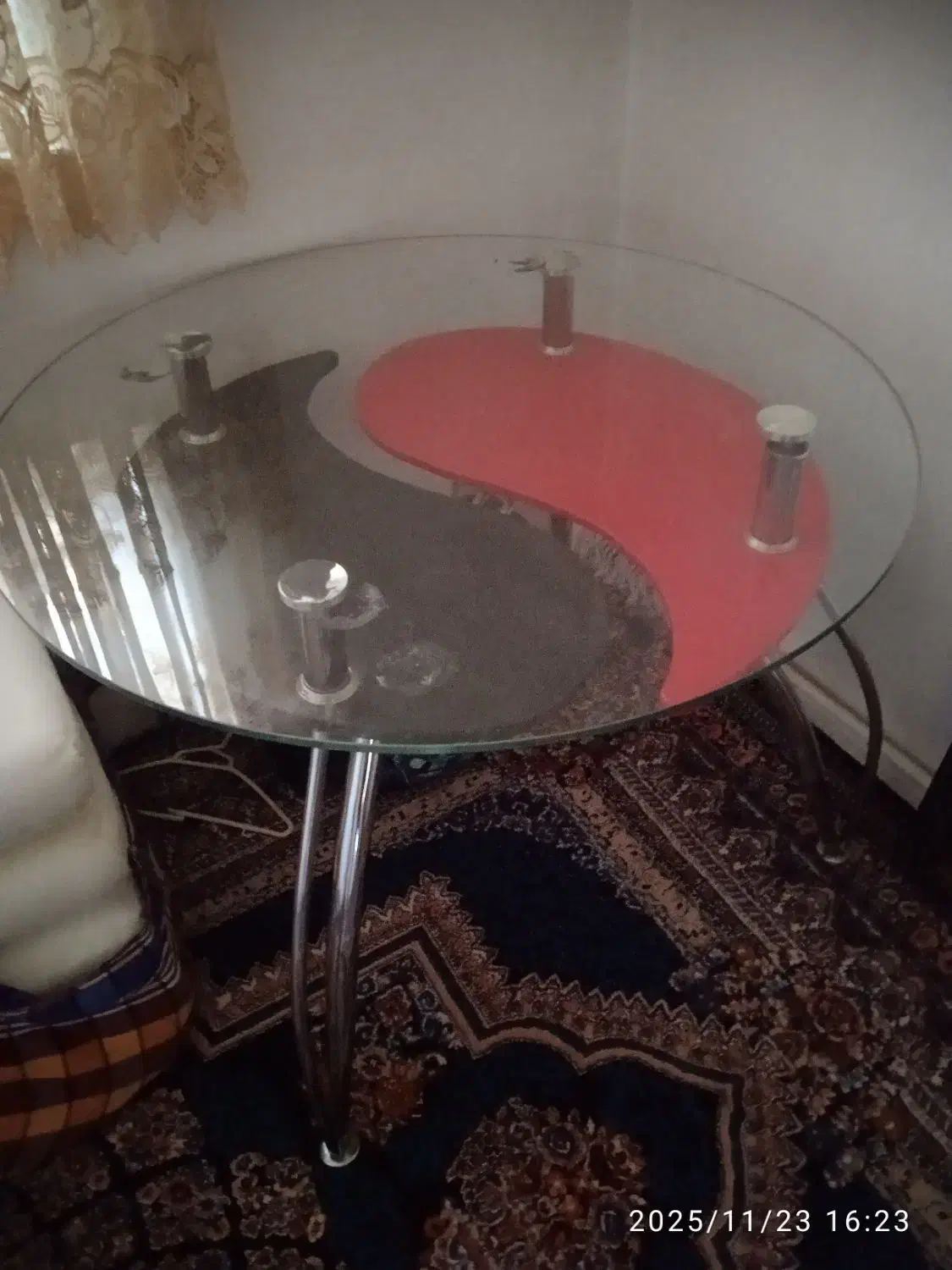 فروش دو عدد دوچرخه ۱۶ویک میزو صندلی غذاخوری ۴نفره|دوچرخه، اسکیت، اسکوتر|قروه, |دیوار