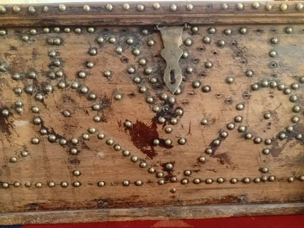 صندوقچه. قرآن. سکه. هر سه قدیمی عتیقه|کلکسیون اشیاء عتیقه|شیراز, شهرک جماران|دیوار