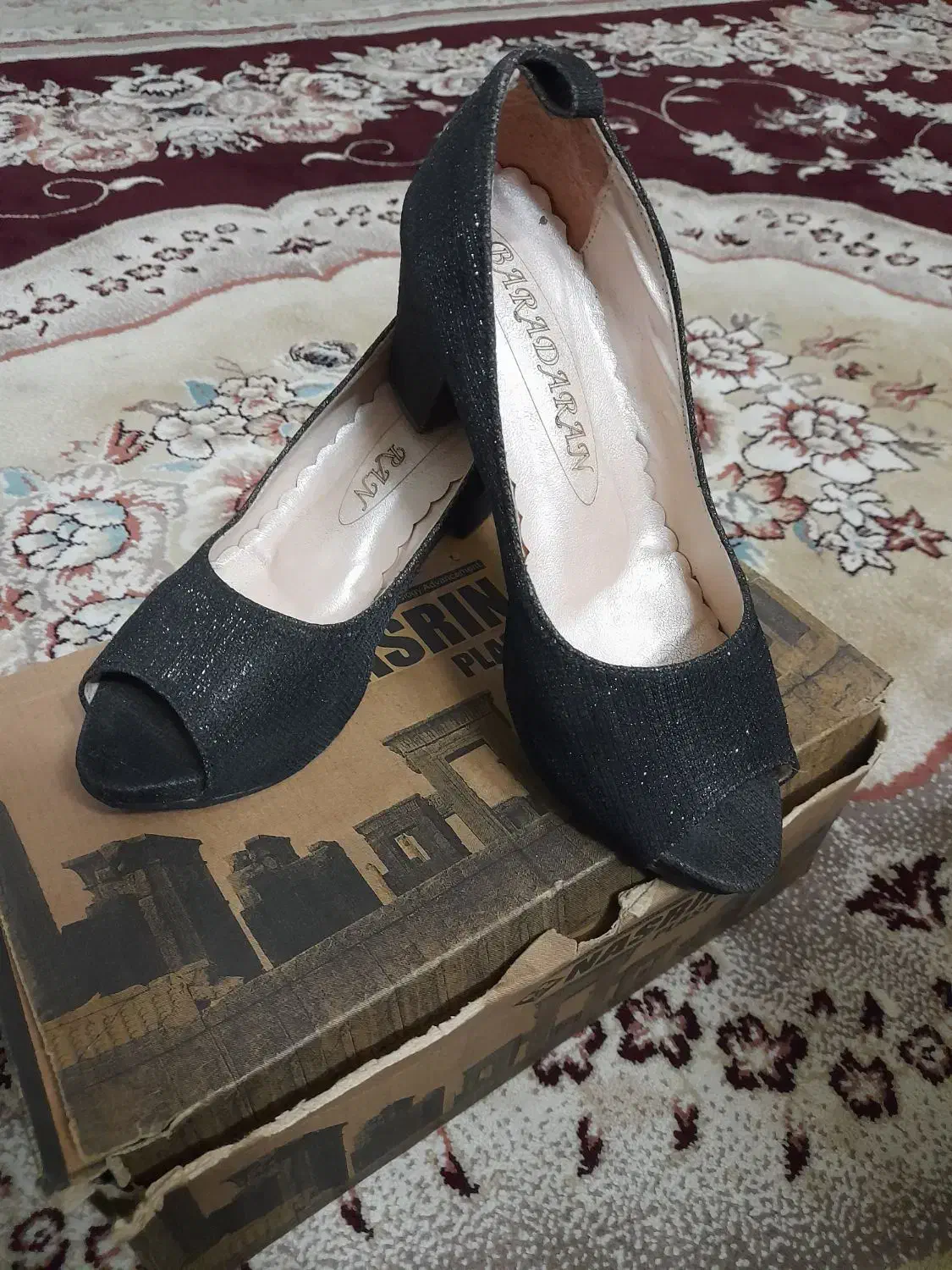 سایر وسیله|کیف، کفش، کمربند|قم, سراجه (۱۵ خرداد)|دیوار