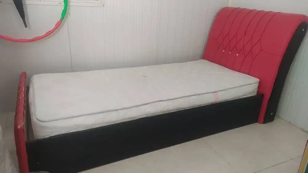 تخت خواب یک نفرە|تخت و سرویس خواب|سرپل ذهاب, |دیوار