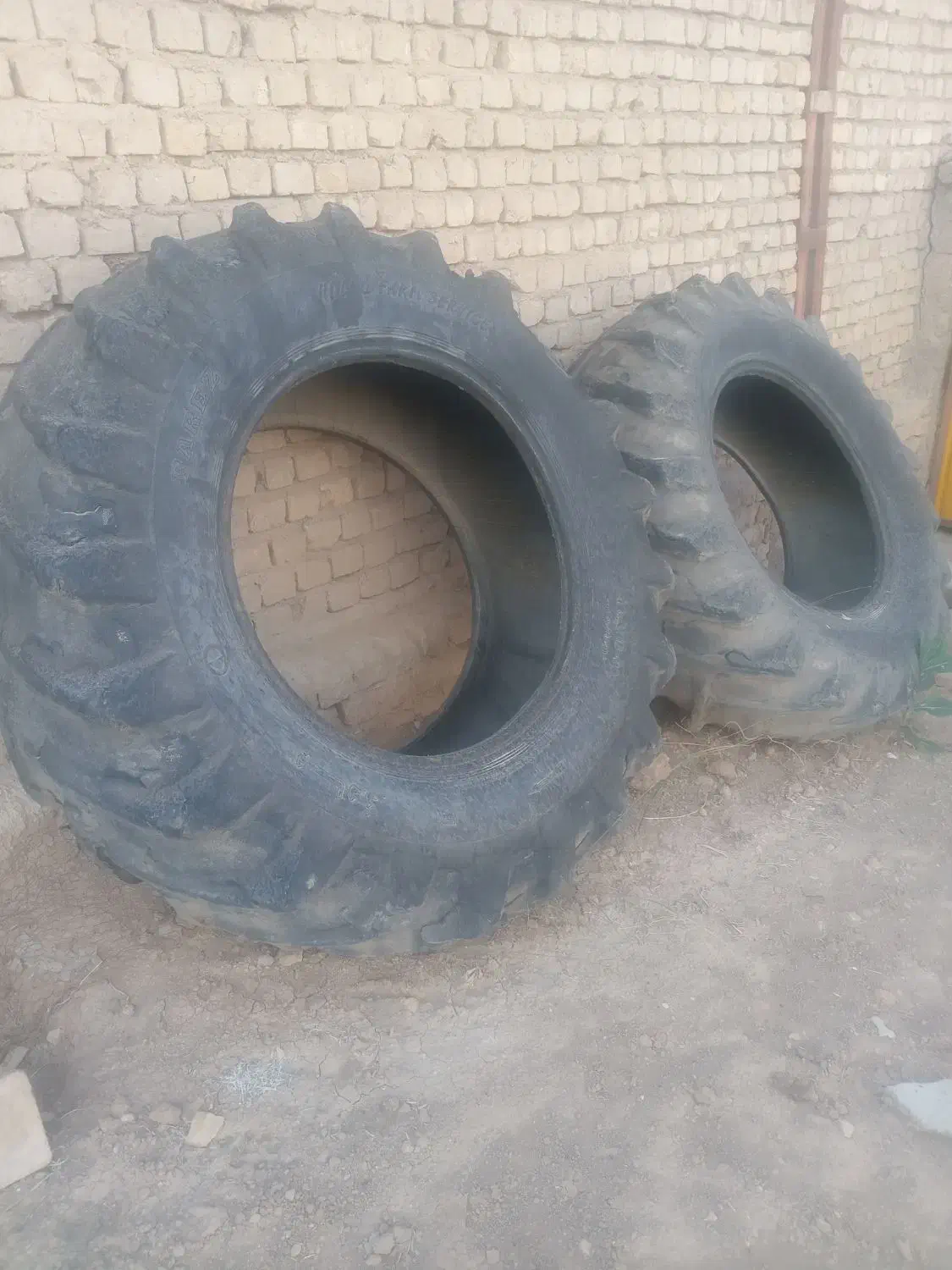 فروش لاستیک دست دوم تراکتور|قطعات یدکی و لوازم جانبی|عسگران, |دیوار