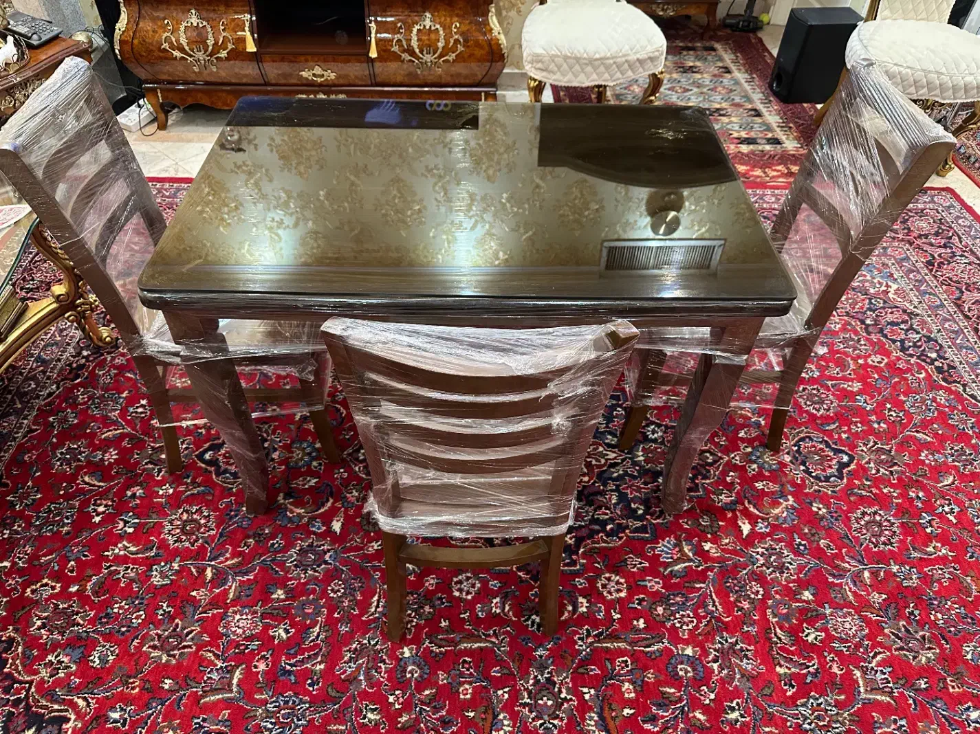 میز غذا خوری ۴ نفره|میز و صندلی غذاخوری|تهران, ارم|دیوار