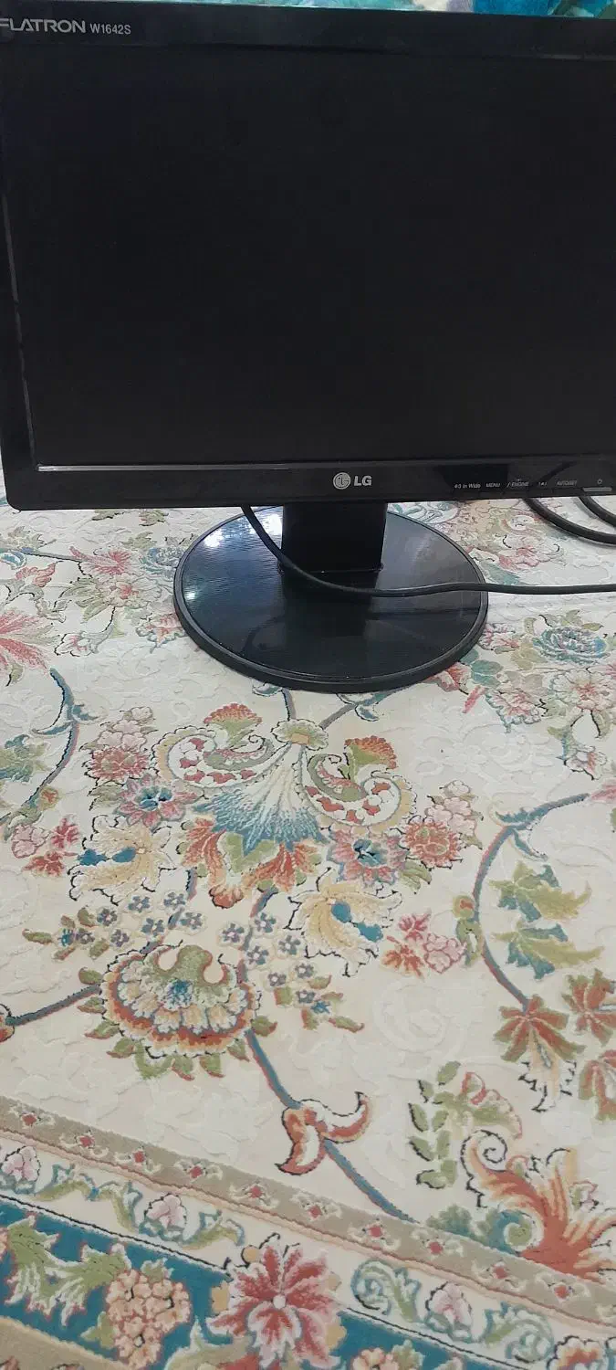 مانیتور کامپیوتر|رایانه رومیزی|رشت, گلزاران|دیوار