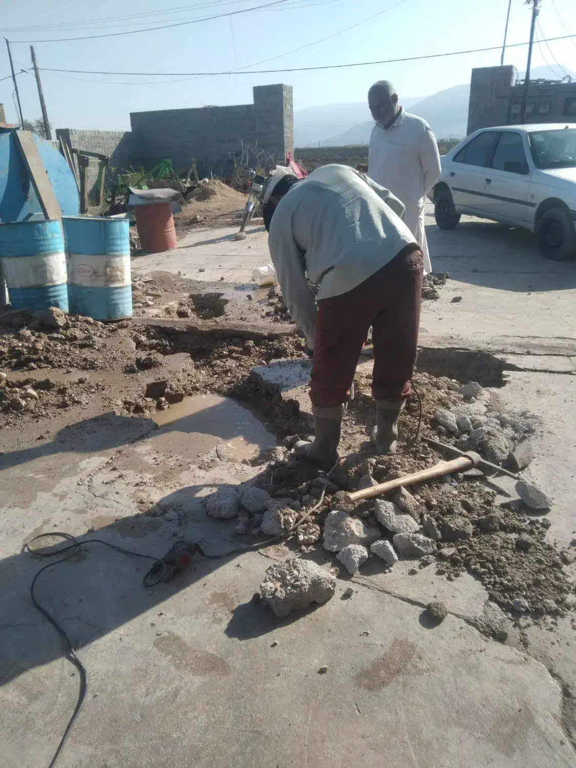 تخریب و کانال کشی لوله فاضلاب|خدمات پیشه و مهارت|کلاله, |دیوار