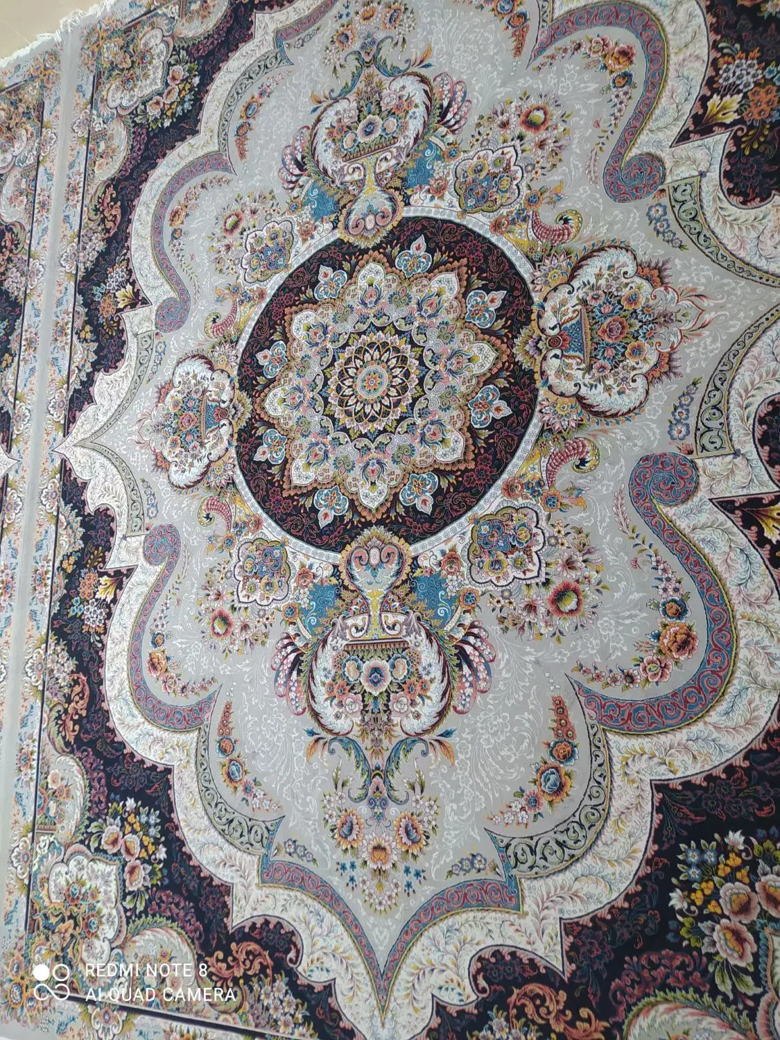 فرش|فرش|سبزوار, قلعه‌نو دهزار|دیوار