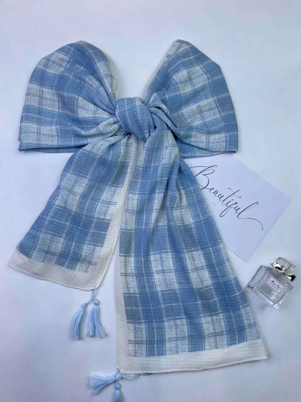 (فوقالعاده) شال برشکا نخی،پلیسه بامنگولههای زیبا|لباس|شهرضا, |دیوار