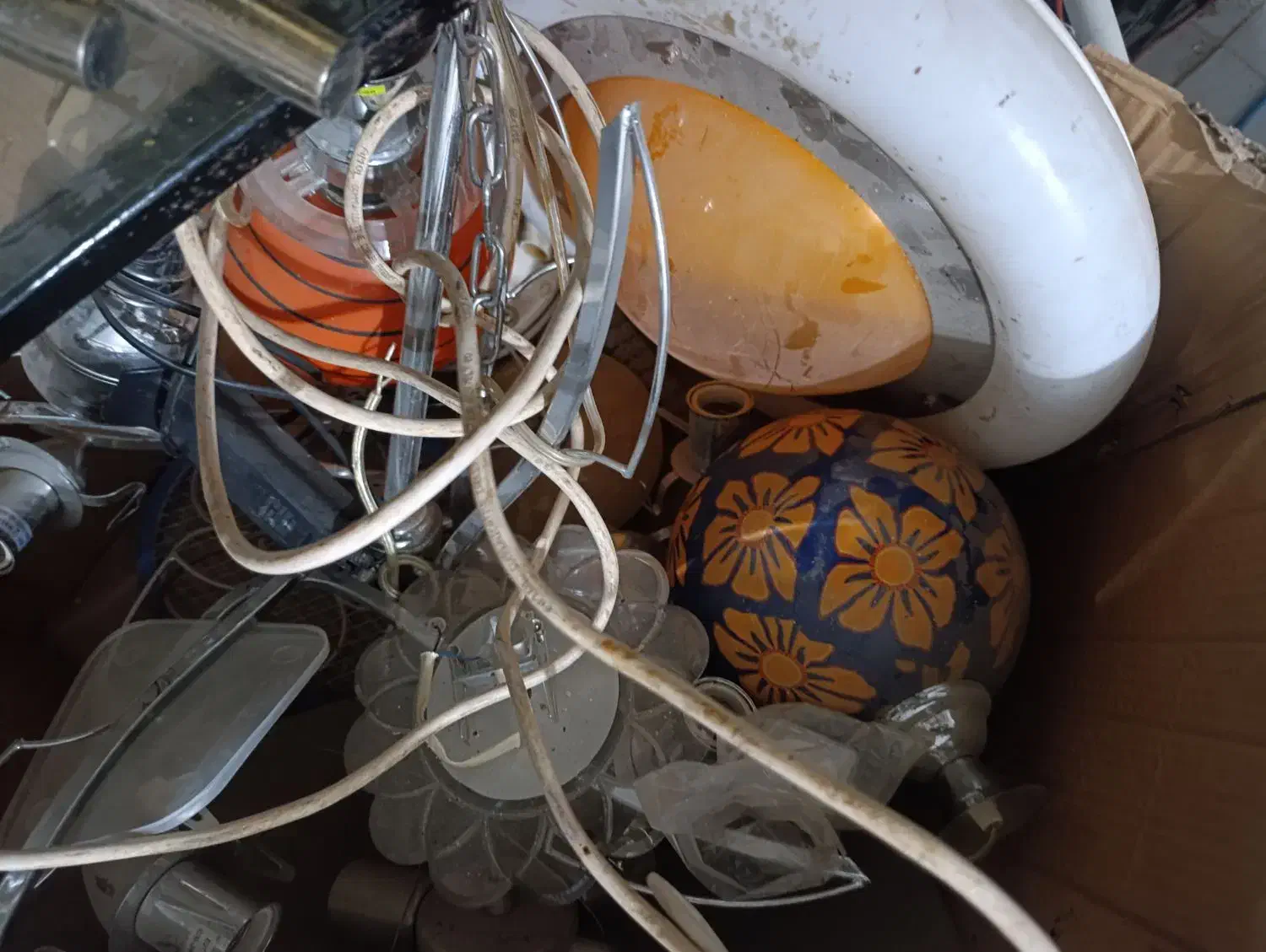 وسایل الکتریکی و خانه|لامپ و چراغ|خوی, |دیوار