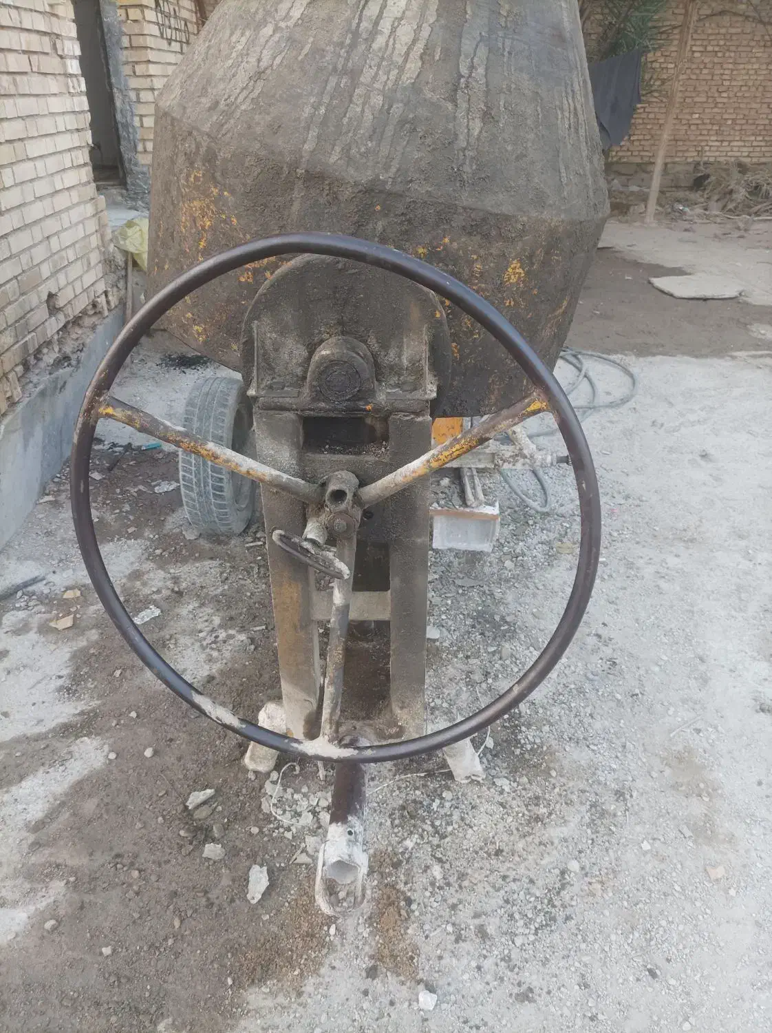 میکسر بتون ریزی|مصالح و تجهیزات ساختمان|بندر ماهشهر, |دیوار