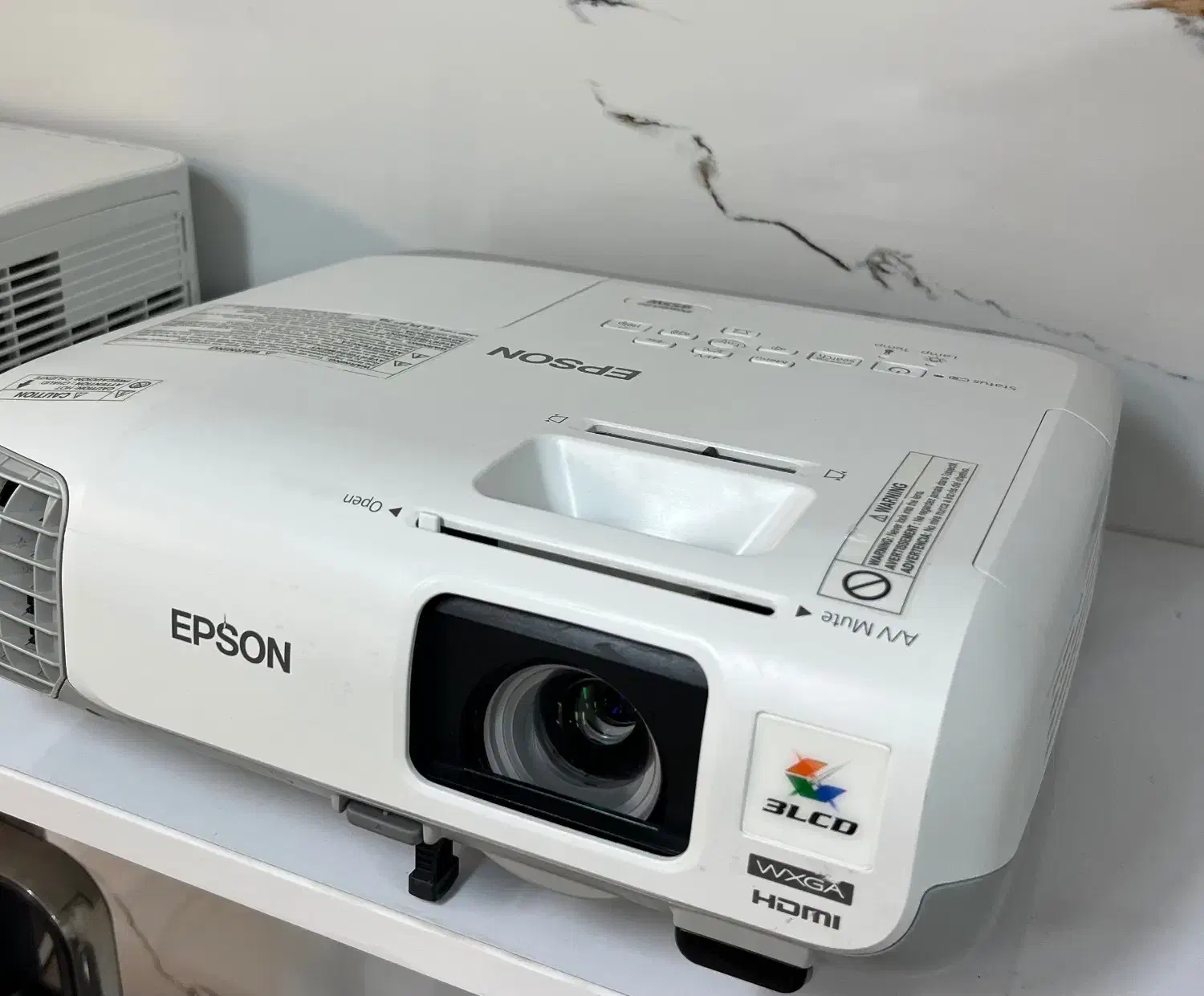 ویدیوپروژکتور سینمای خانگی|تلویزیون و پروژکتور|رشت, گلسار|دیوار