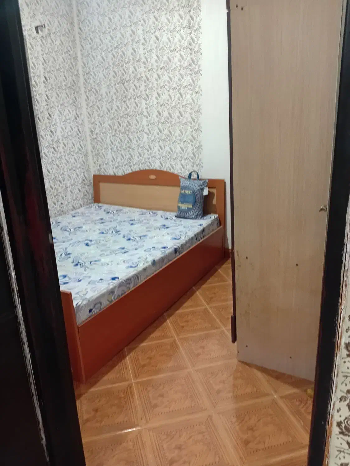 اجاره روزانه تک خواب|اجارهٔ کوتاه‌مدت آپارتمان و سوئیت|رشت, کوی حسینی|دیوار