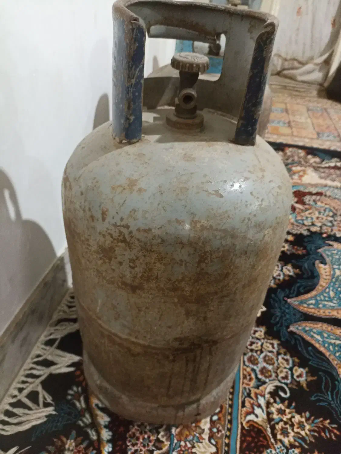 ۳ عدد کپسول بوتان در حد نو و ۳ عدد بخاری گازی|بخاری، هیتر، شومینه|ماهدشت, |دیوار