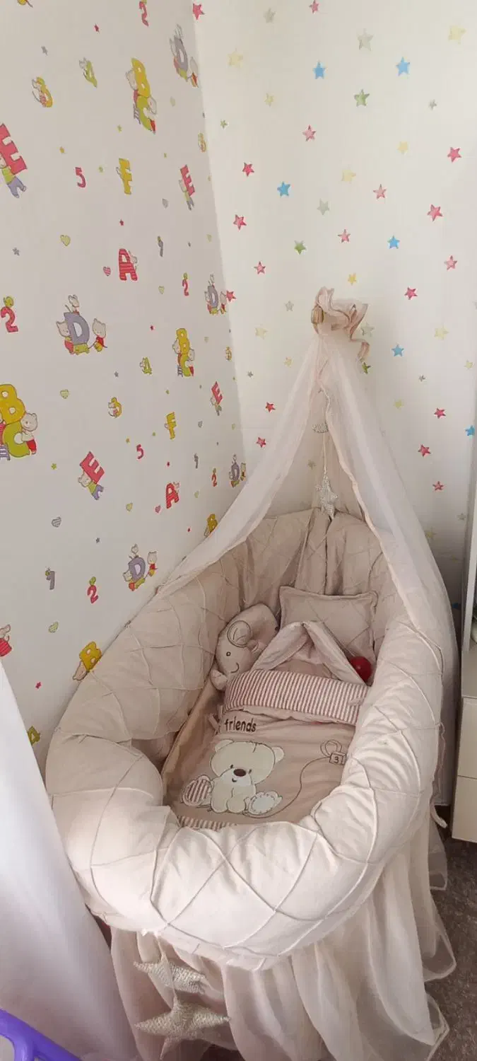 تخت بچه|تخت و صندلی بچه|کرج, خرمدشت|دیوار