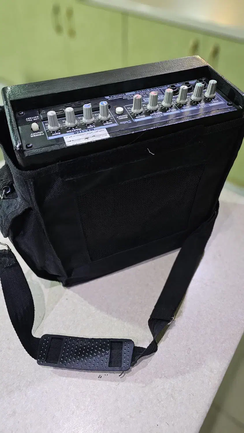 اکو امپلی فایر دستی ۱۰۰ وات برند B&C|سیستم صوتی خانگی|اصفهان, کوی ولی عصر|دیوار