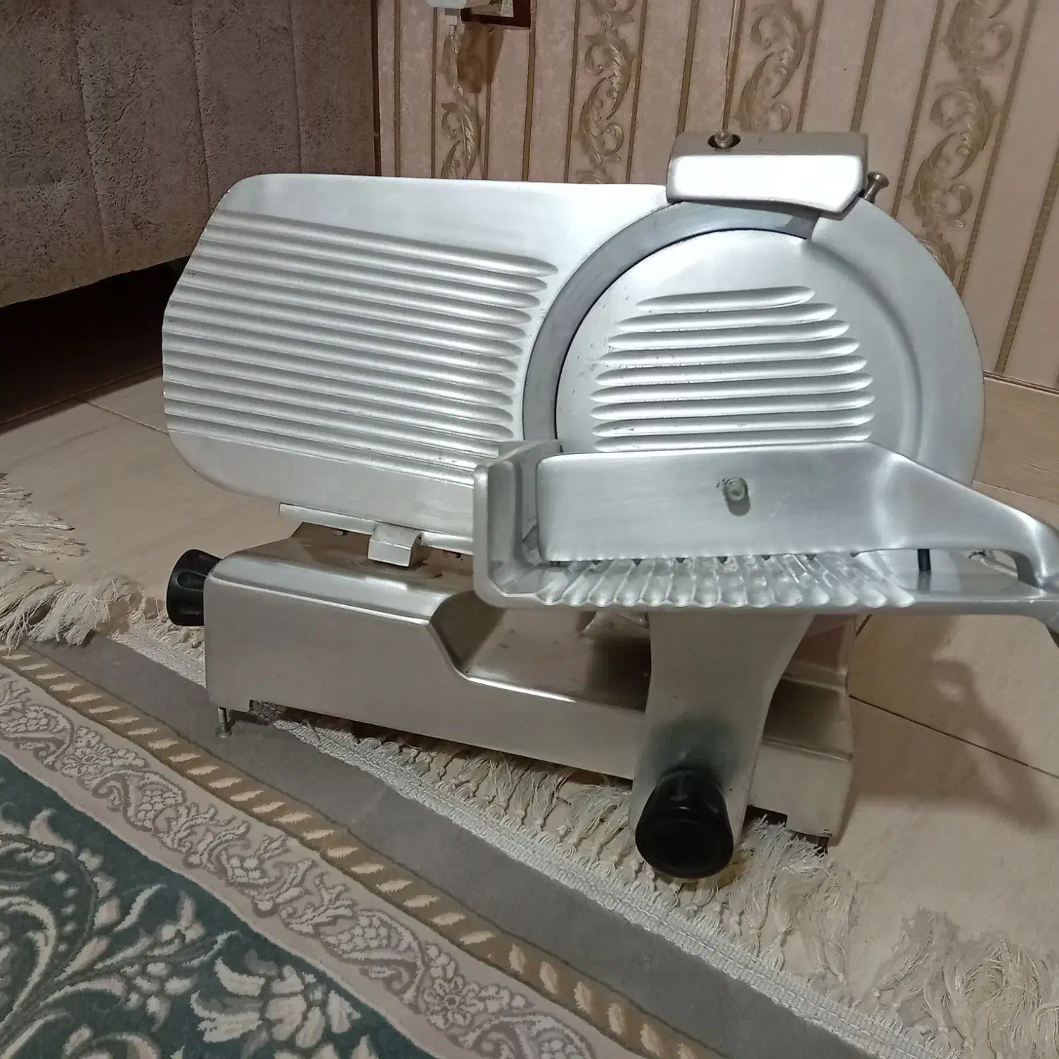 کالباس بر امگا|فروشگاه و مغازه|بومهن, |دیوار