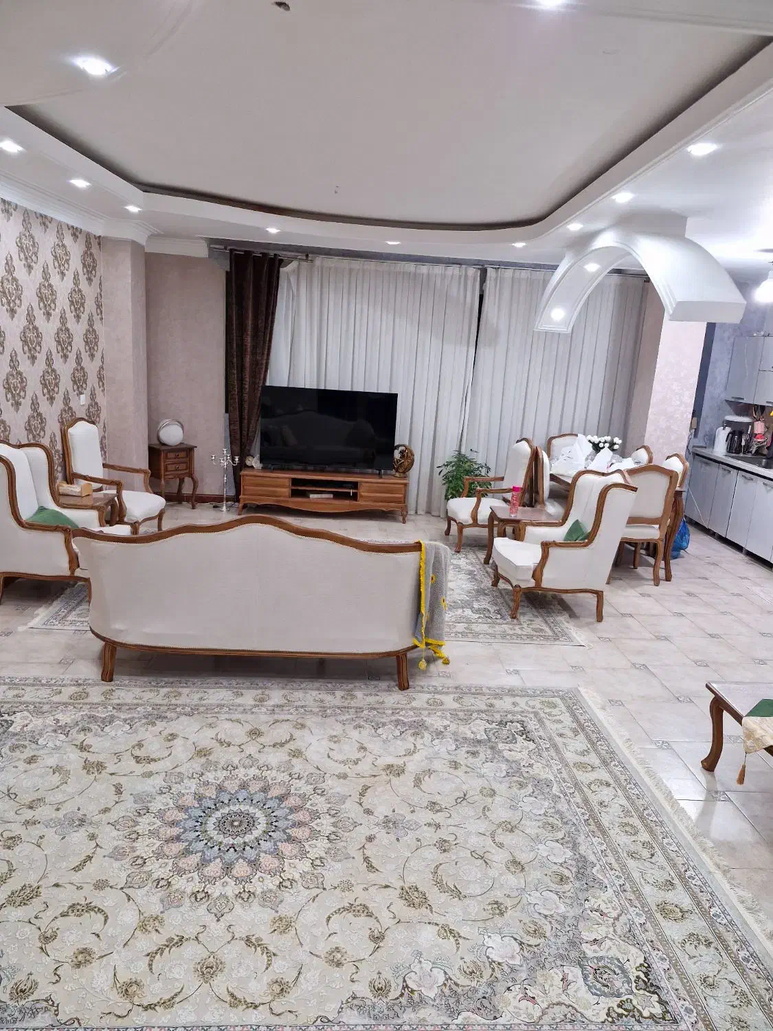 آپارتمان ۱۴۰ متری دو خوابه سر اصلی خ فرودگاه|اجارهٔ آپارتمان|بوشهر, |دیوار