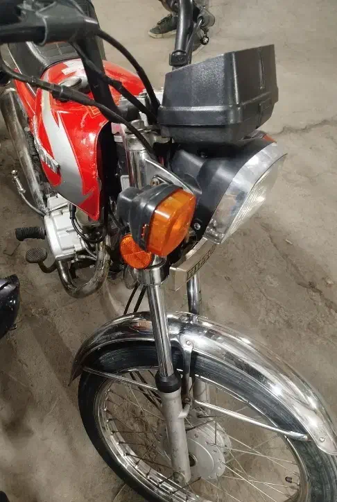 هندا ۱۲۵ هیلتون نقد و قسط|موتورسیکلت|مشهد, وکیلآباد|دیوار