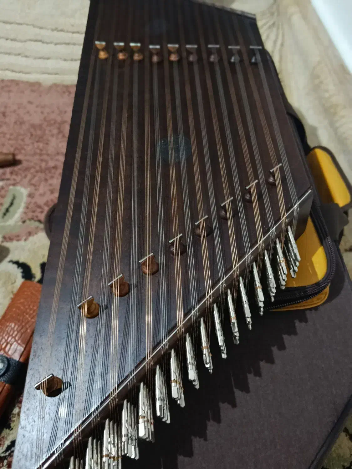 سنتور موسوی سه مهر|سازهای سنتی|تنکمان, |دیوار