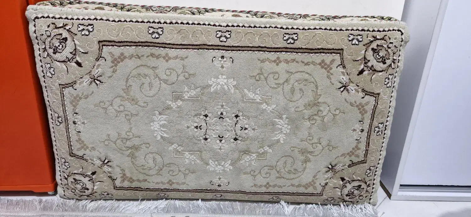 پشتی|پشتی|تهران, گلستان (شهرک راه آهن)|دیوار