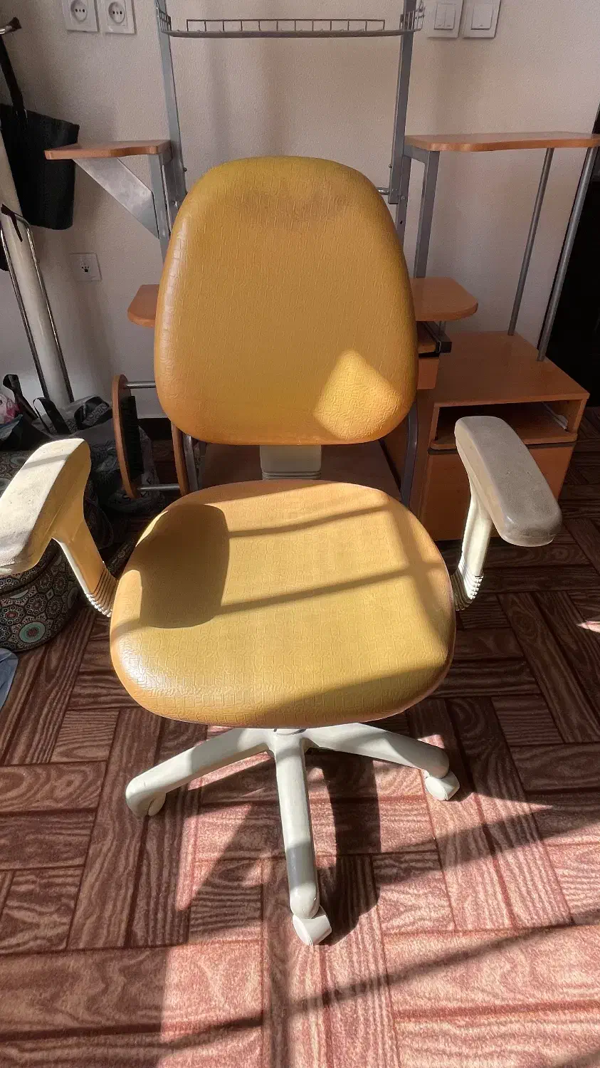 میز کامپیوتر|میز تحریر و کامپیوتر|شاهین‌شهر, شهرک ردانی پور|دیوار