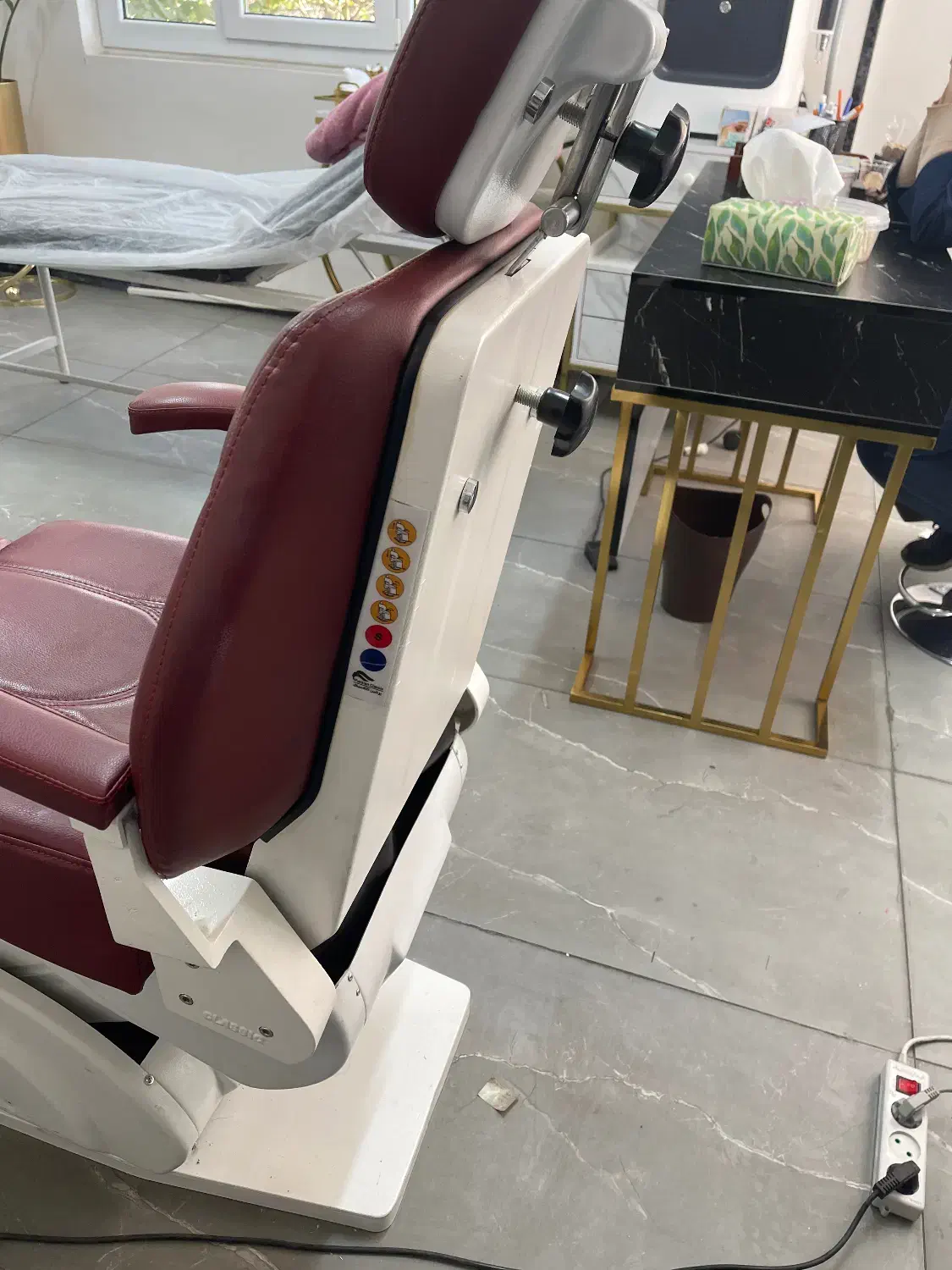 یونیت برقی|پزشکی|تهران, درختی|دیوار