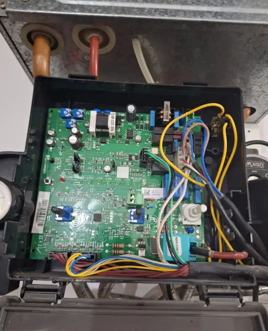 نصب و تعمیر پکیج . کولر آبی . آبگرمکن دیواری|خدمات پیشه و مهارت|گلبهار, شهر جدید گلبهار|دیوار