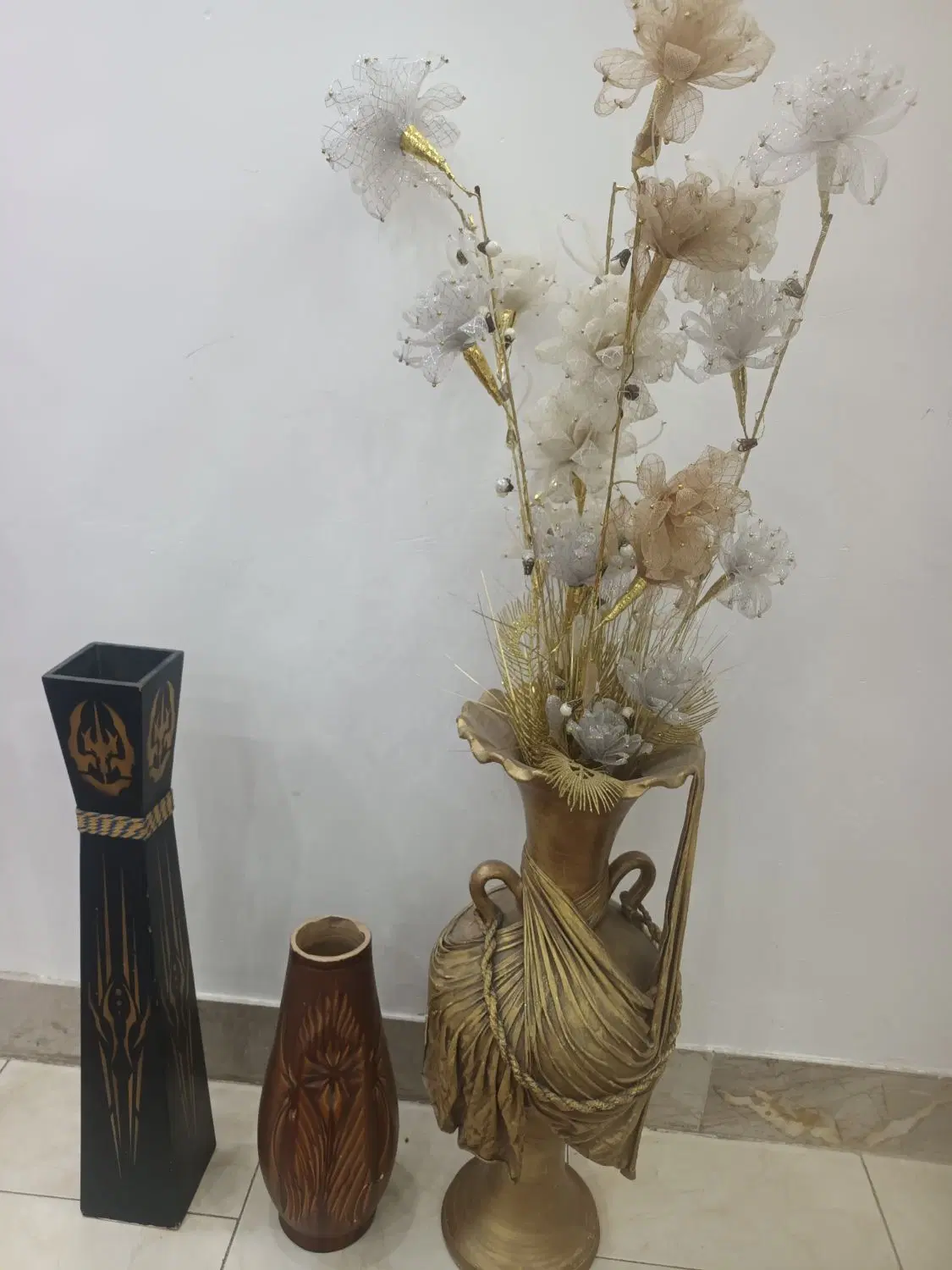 گلدان|گل و گیاه طبیعی|مشهد, فرودگاه|دیوار