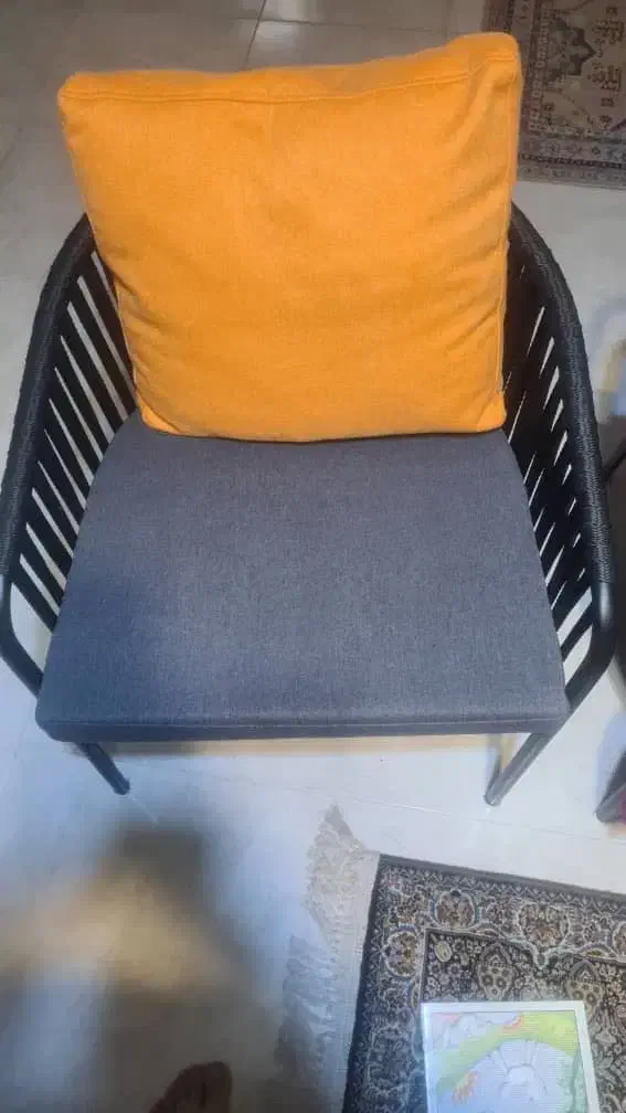 مبلمان ۴ نفره فلزی و بسیار شیک|مبلمان خانگی و میز عسلی|رشت, گلسار|دیوار