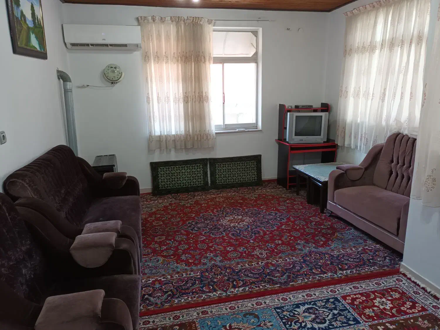 ویلای دربست خیلی تمیزدارای حیاط وپارکینگ|اجارهٔ کوتاه‌مدت ویلا و باغ|بندر انزلی, معلم|دیوار