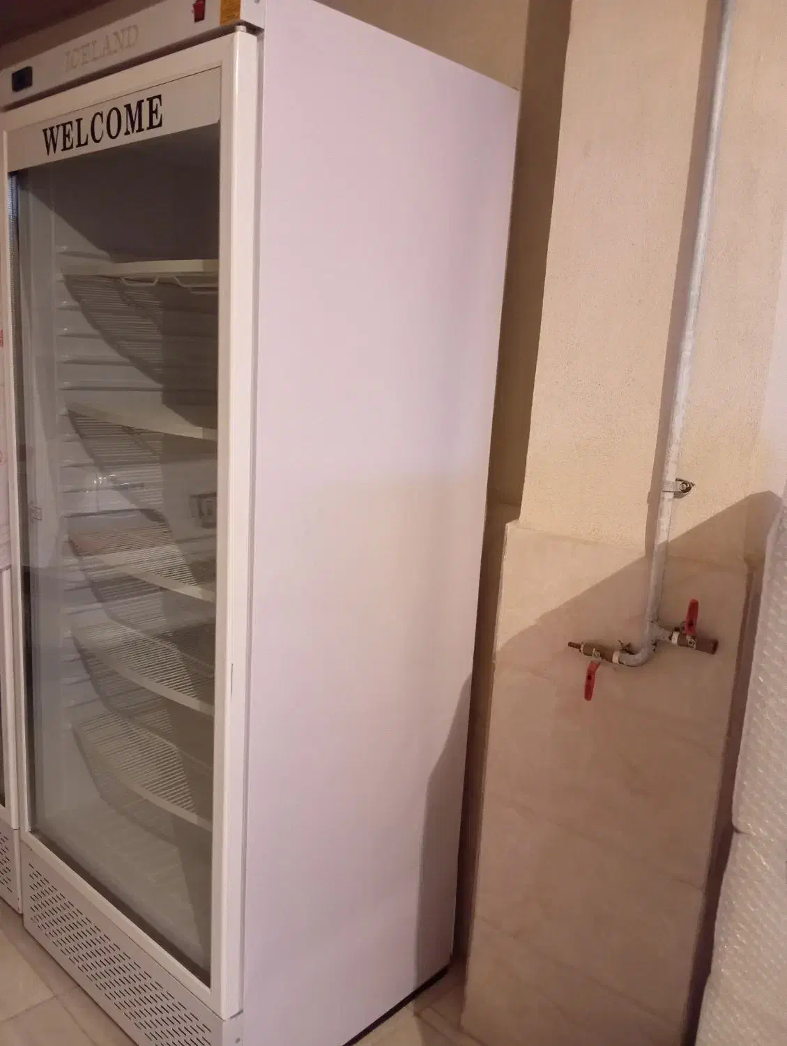 یخچال ایستاده|فروشگاه و مغازه|ایوان, |دیوار