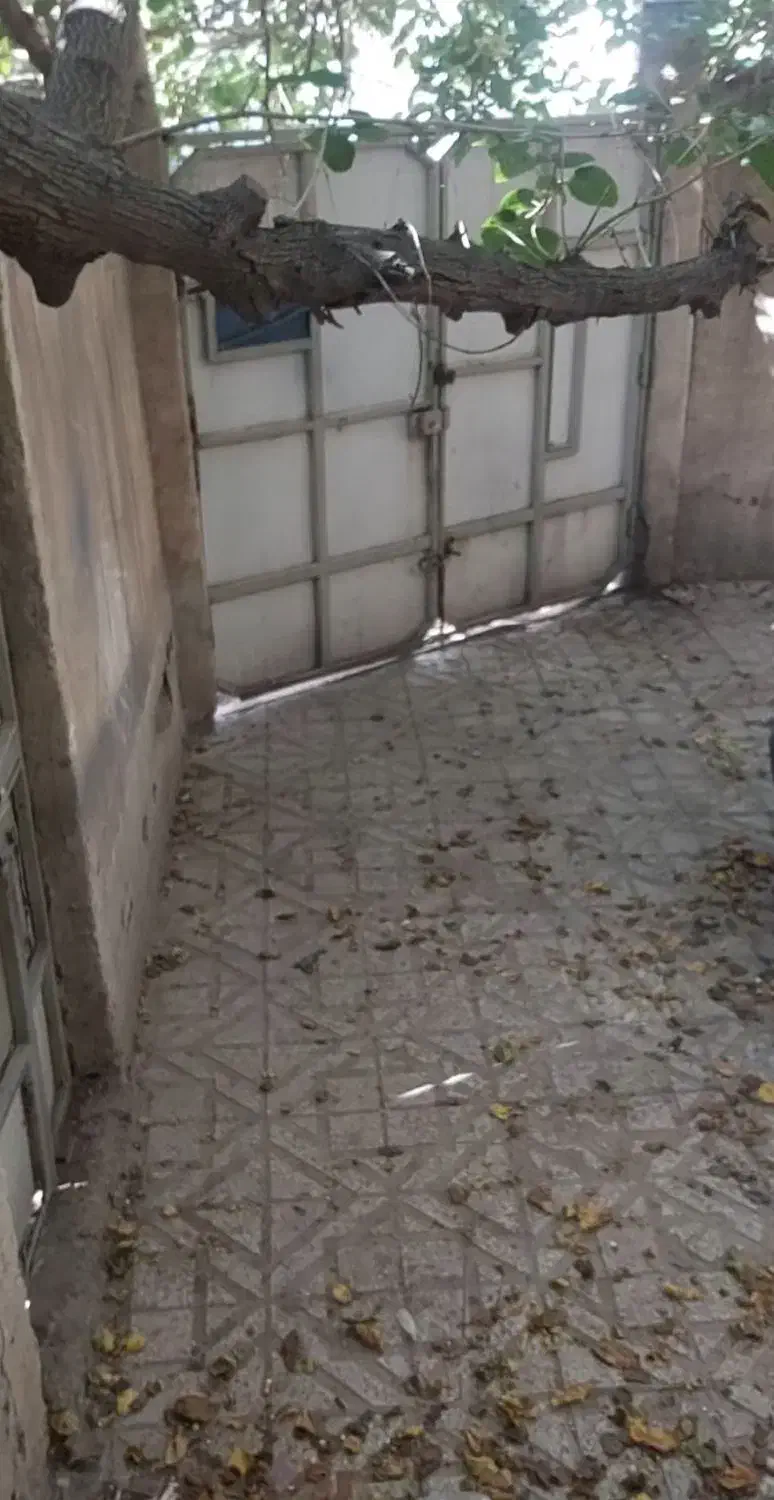 خانه کلنگی ۲۲۵ مترو ۹۳ سانت|فروش زمین و ملک کلنگی|کرج, برغان|دیوار