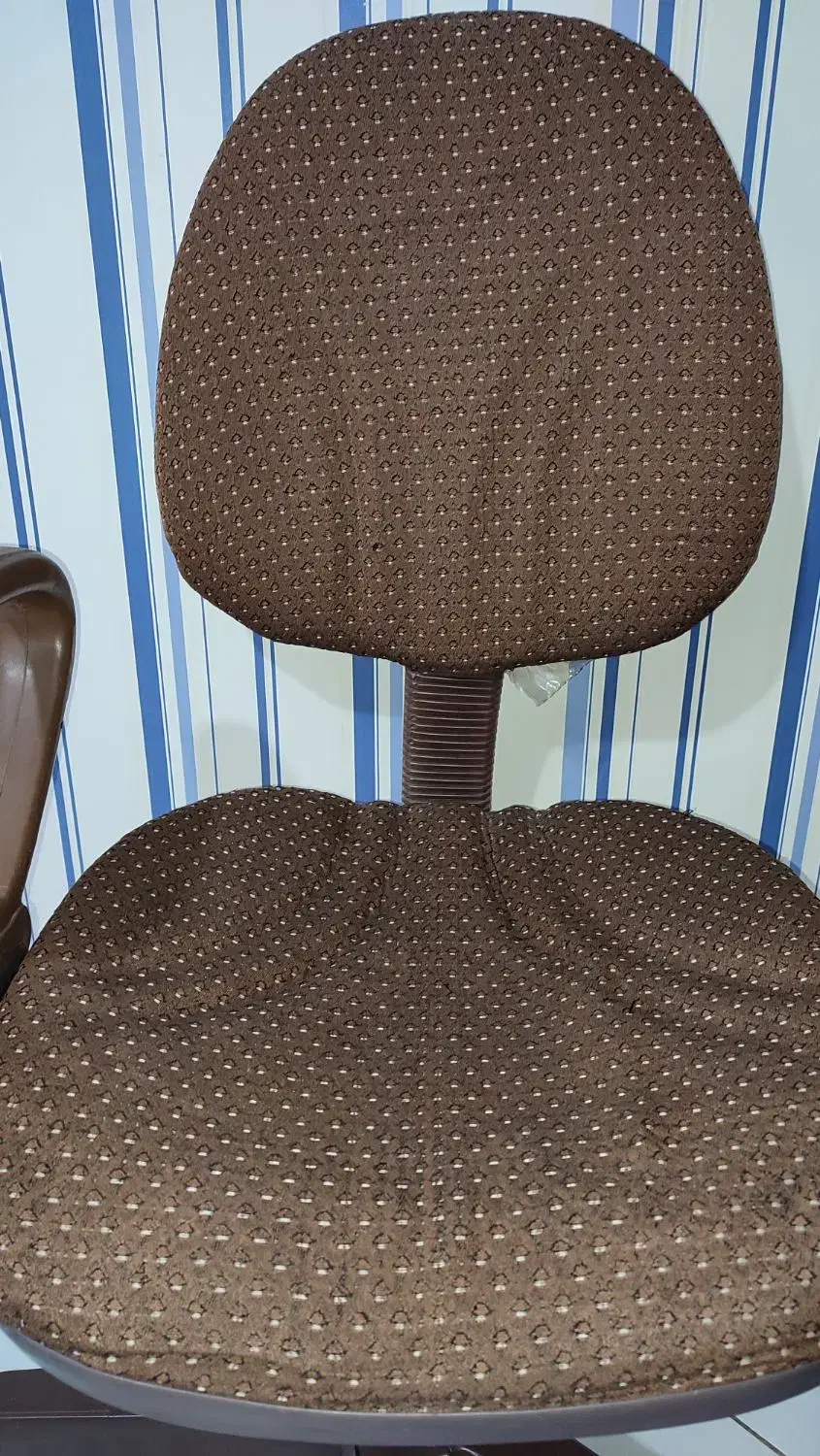 صندلی اداری|صندلی و نیمکت|اندیشه, اندیشه فاز ۴|دیوار