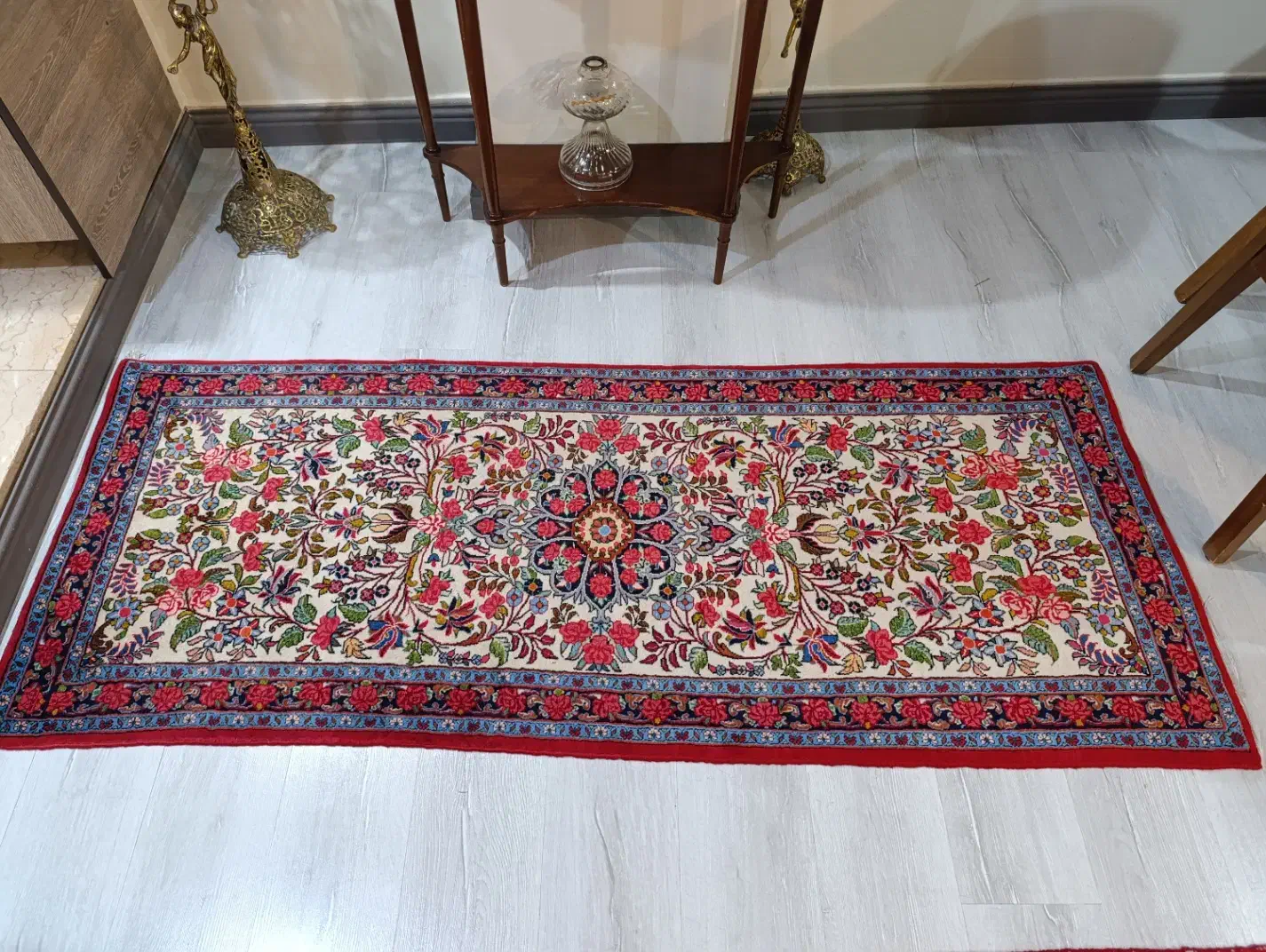 فرش دستباف|فرش|تهران, جوانمردان (اندیشه)|دیوار