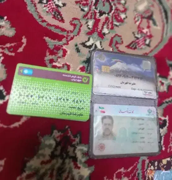 مدارک گمشده|اشیا|قم, قلعه کامکار|دیوار