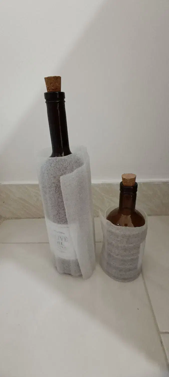 دو عدد بطری|ظروف نگهدارنده، پلاستیکی، یکبارمصرف|خمین, |دیوار